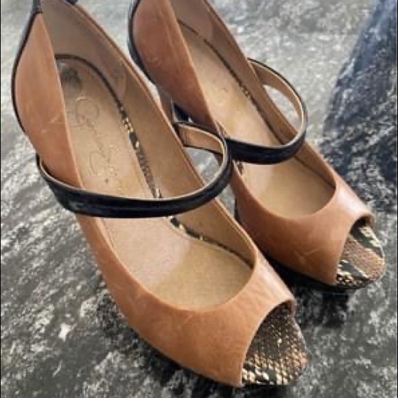 Jessica Simpson Platform Stiletto Heels - Picture 2 of 2